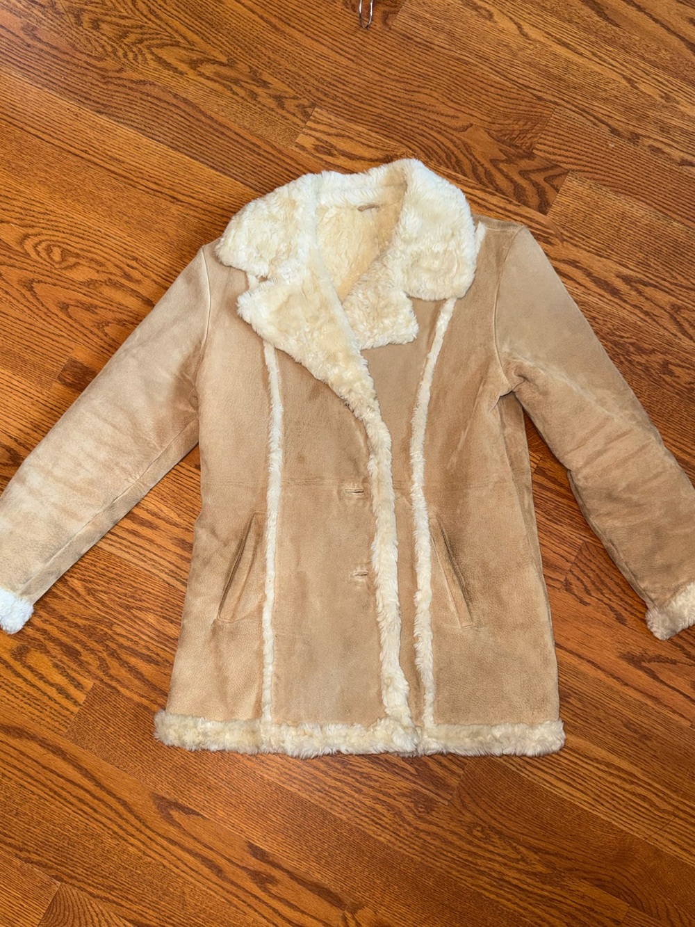 Wilson’s Leather Women's size L Tan Real Leather Acyclic Shearling Coat